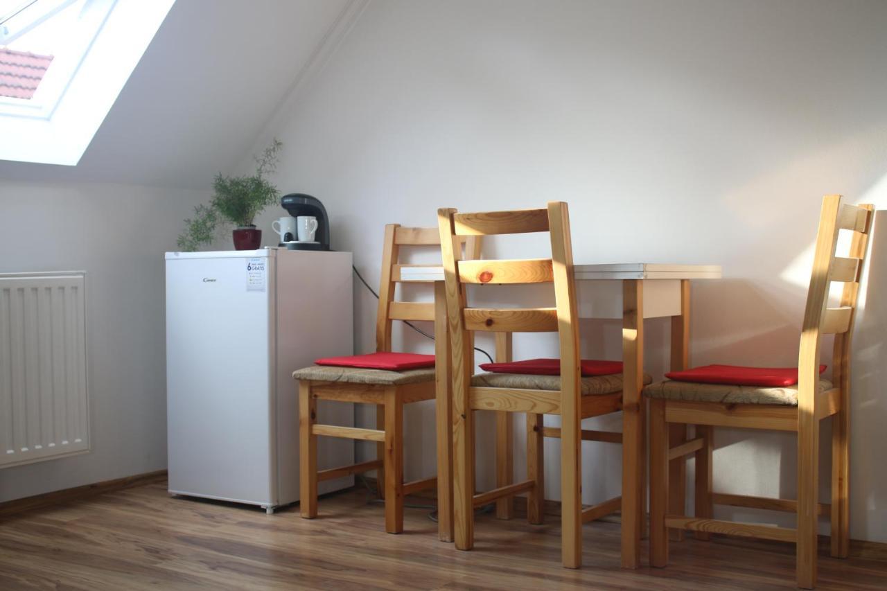 Egri Csillagocska Apartman Buitenkant foto